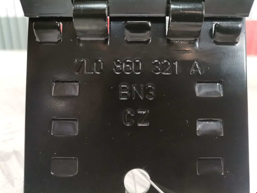 Упор противооткатный AUDI Q7 I 2006-2015