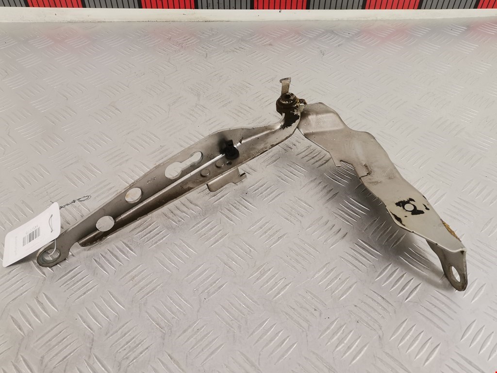 Петля капота левая/правая VOLVO XC90 2002-2014