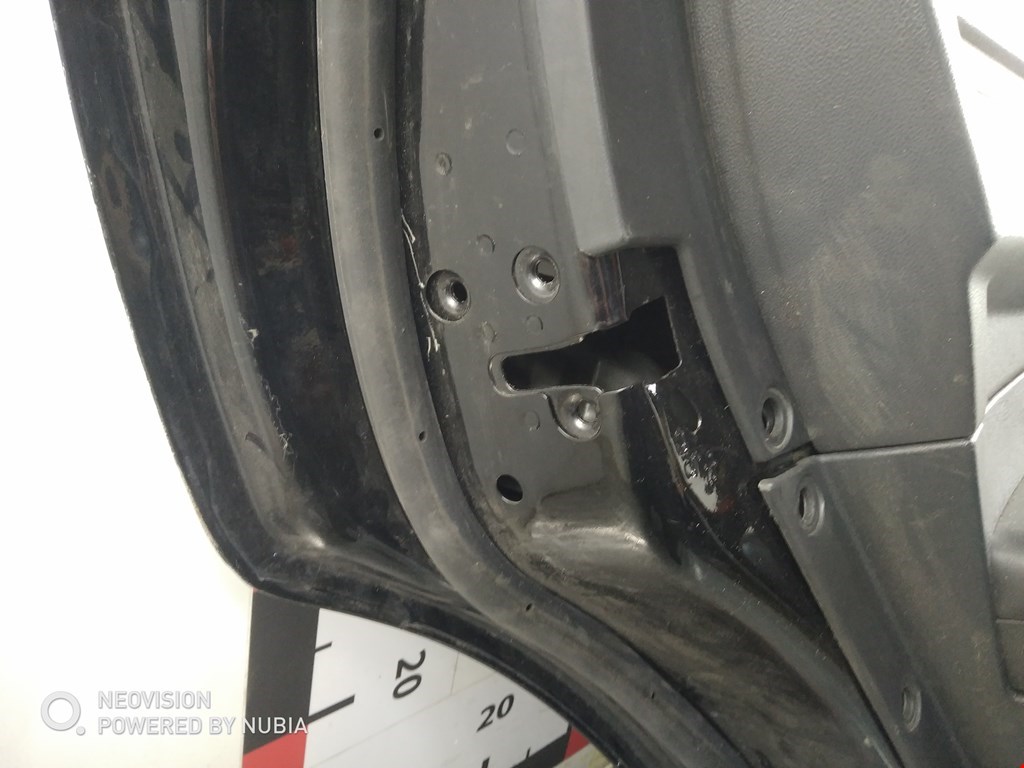 Дверь задняя левая DODGE Charger LX 2005-2010