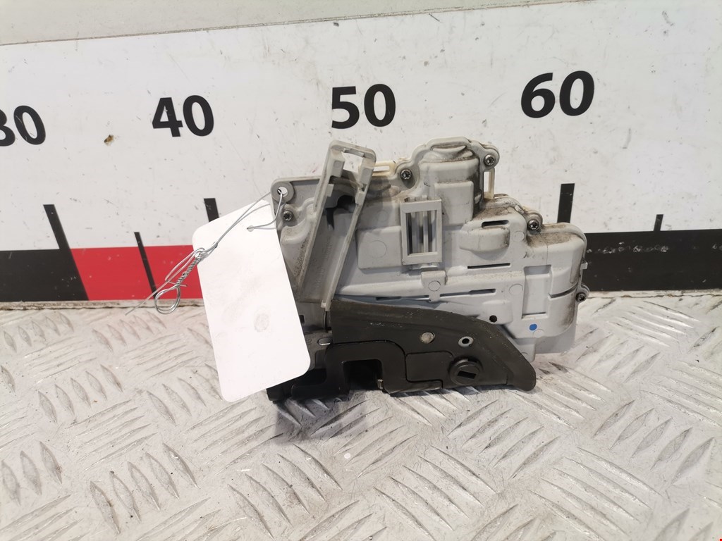 Замок двери задней правой SKODA Superb 2008-2015