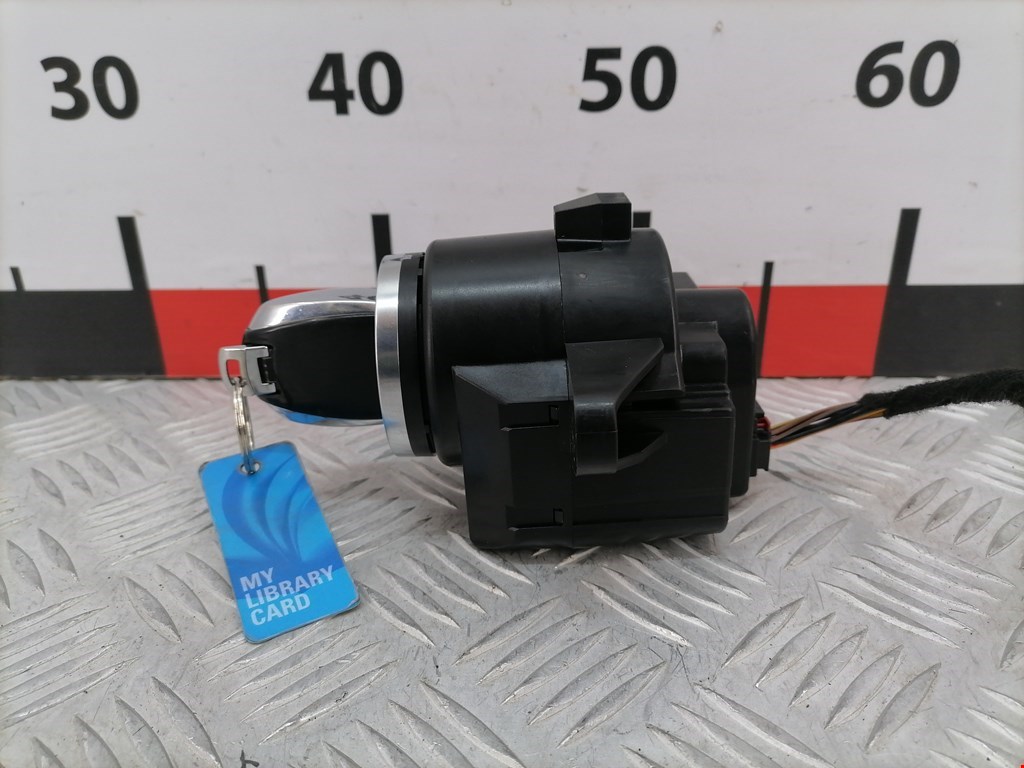 Замок зажигания VOLKSWAGEN Touareg 2010-2018