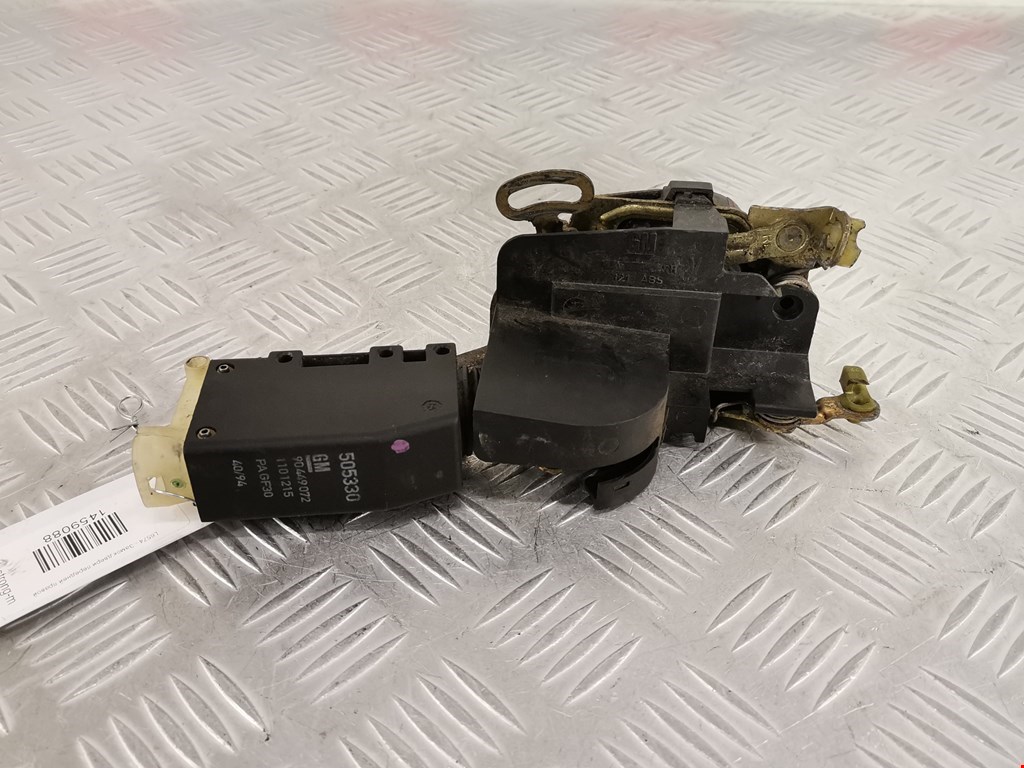 Замок двери передней правой OPEL Astra F 1991-2000
