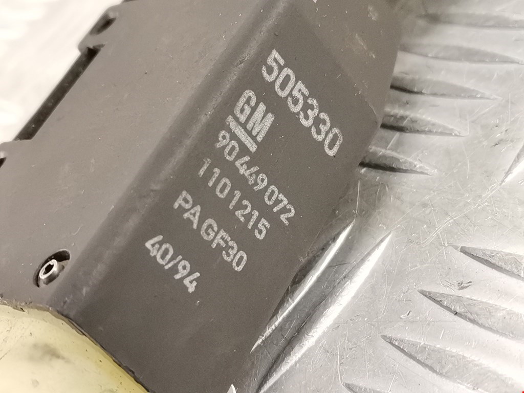 Замок двери передней правой OPEL Astra F 1991-2000