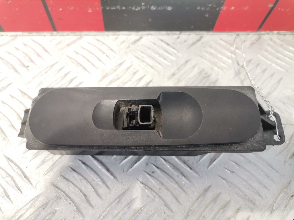 Кнопка стеклоподъемника VOLKSWAGEN Crafter 2006-2016