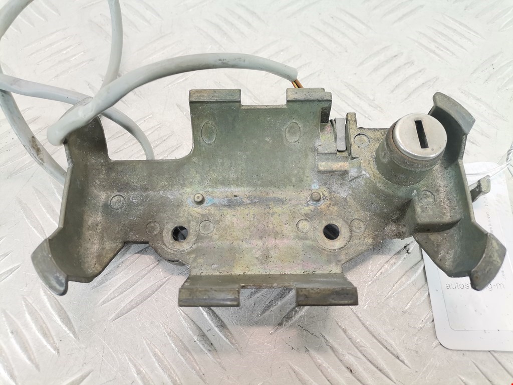 Замок багажника (крышки двери) OPEL Astra F 1991-2000