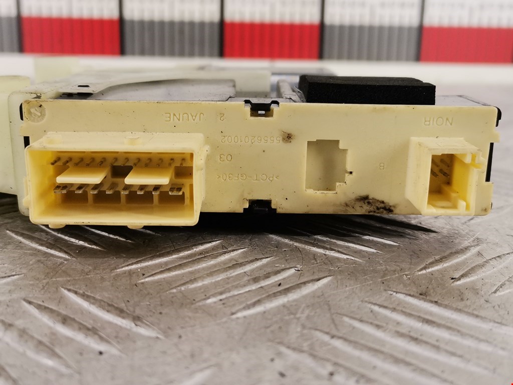 Моторчик (двигатель) стеклоподъемника CITROEN C4 I 2004-2014