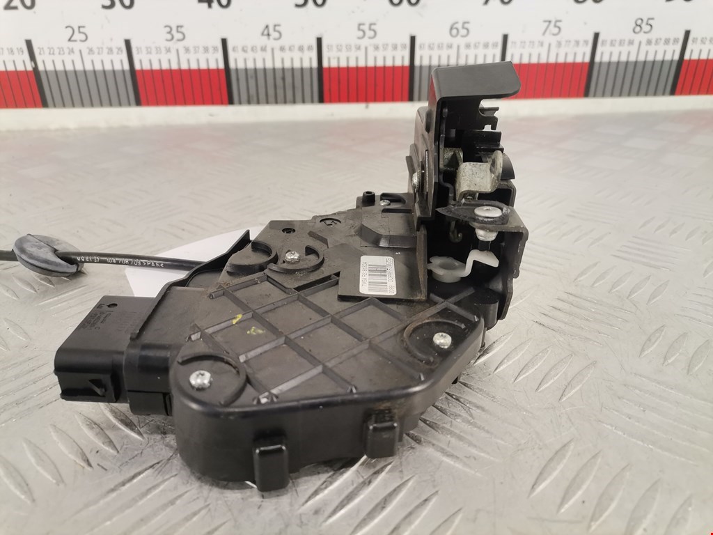 Замок двери задней левой FORD Focus II 2005-2011