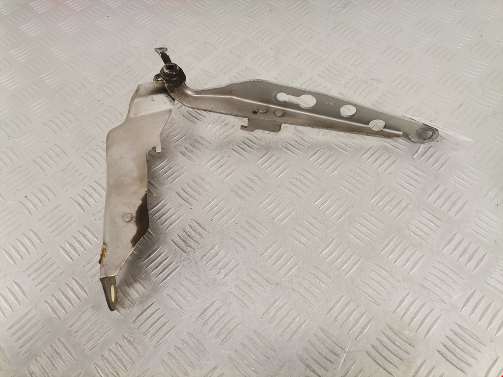 Петля капота левая/правая VOLVO XC90 2002-2014
