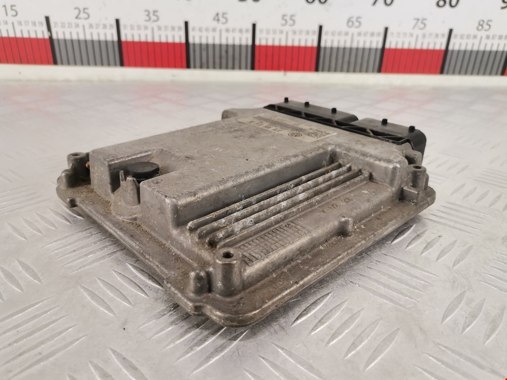 Блок управления двигателя (ЭБУ) VOLKSWAGEN Touareg 2002-2010