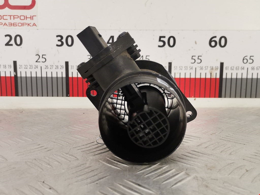 Расходомер воздуха (массметр, датчик ДМРВ) VOLKSWAGEN Golf IV 1997-2003