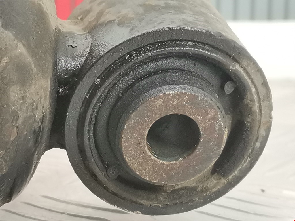 Амортизатор задний правый VOLKSWAGEN Touareg 2002-2010