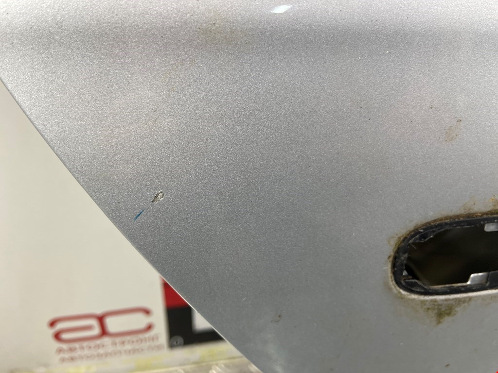 Дверь задняя правая VOLKSWAGEN Golf V 2003-2009