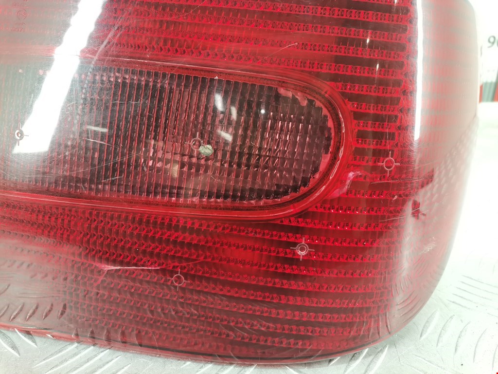 Фонарь задний правый CITROEN Xsara 1997-2000