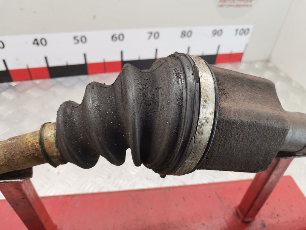 Полуось (привод, приводной вал) передняя правая LAND ROVER Discovery III 2005-2009