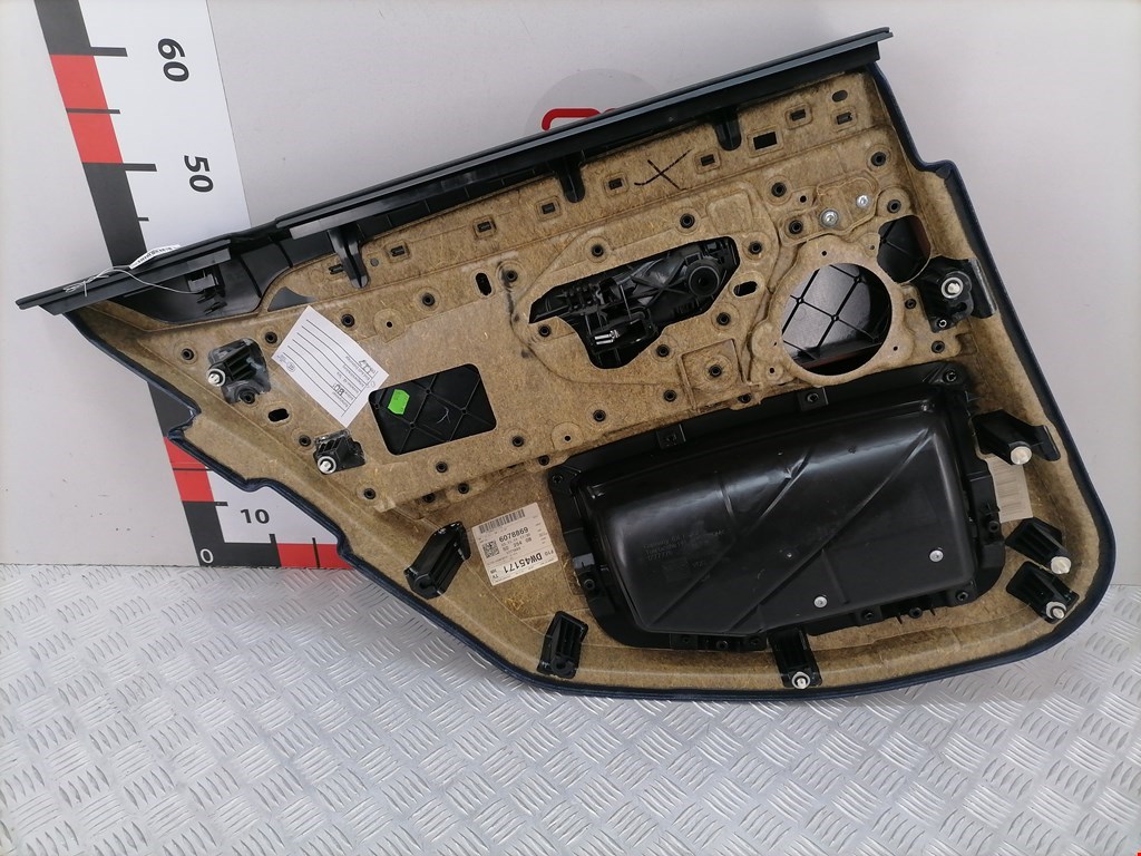 Обшивка двери задняя правая BMW 5er 5 серия F10/F11/F07 2009-2017