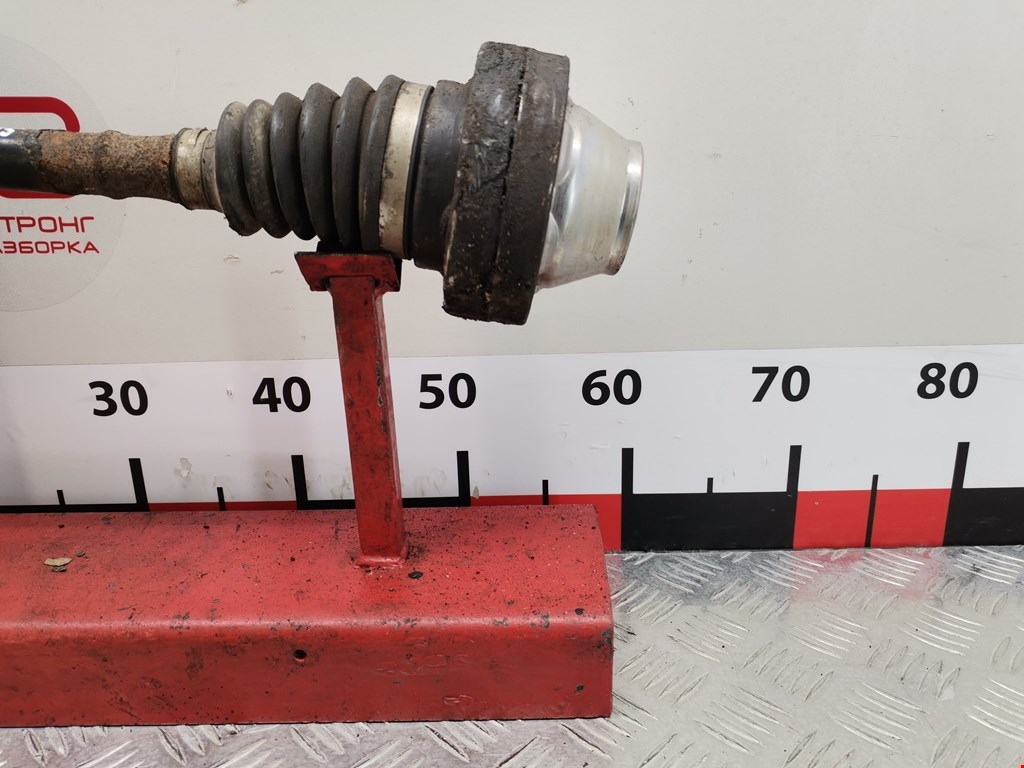 Полуось (привод, приводной вал) передняя левая PORSCHE Cayenne 955/957 2002-2010