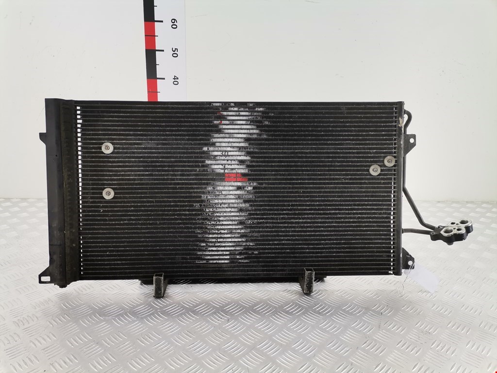 Радиатор кондиционера Volkswagen Touareg 1 (2002-2010)