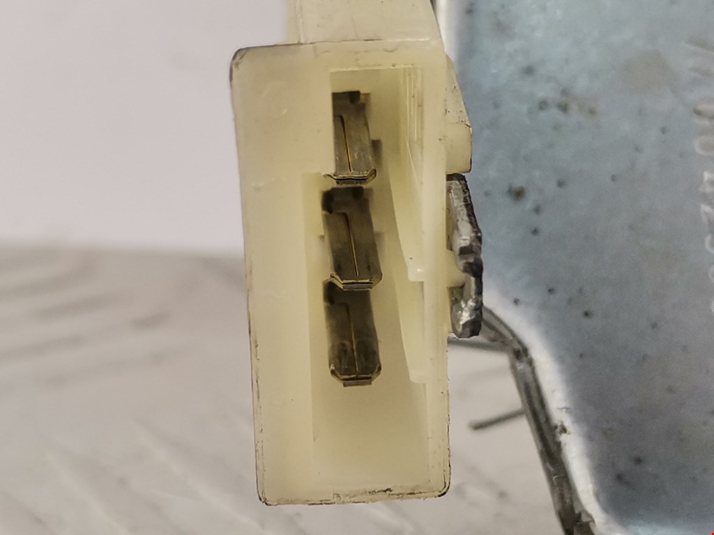 Моторчик стеклоочистителя задний RENAULT Laguna 1993-2000