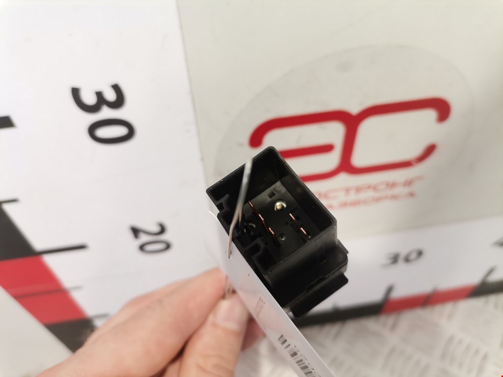 Кнопка стеклоподъемника FORD Expedition 2002-2006