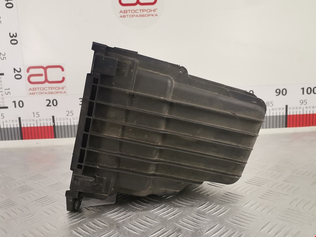 Корпус воздушного фильтра VOLKSWAGEN Touareg 2002-2010