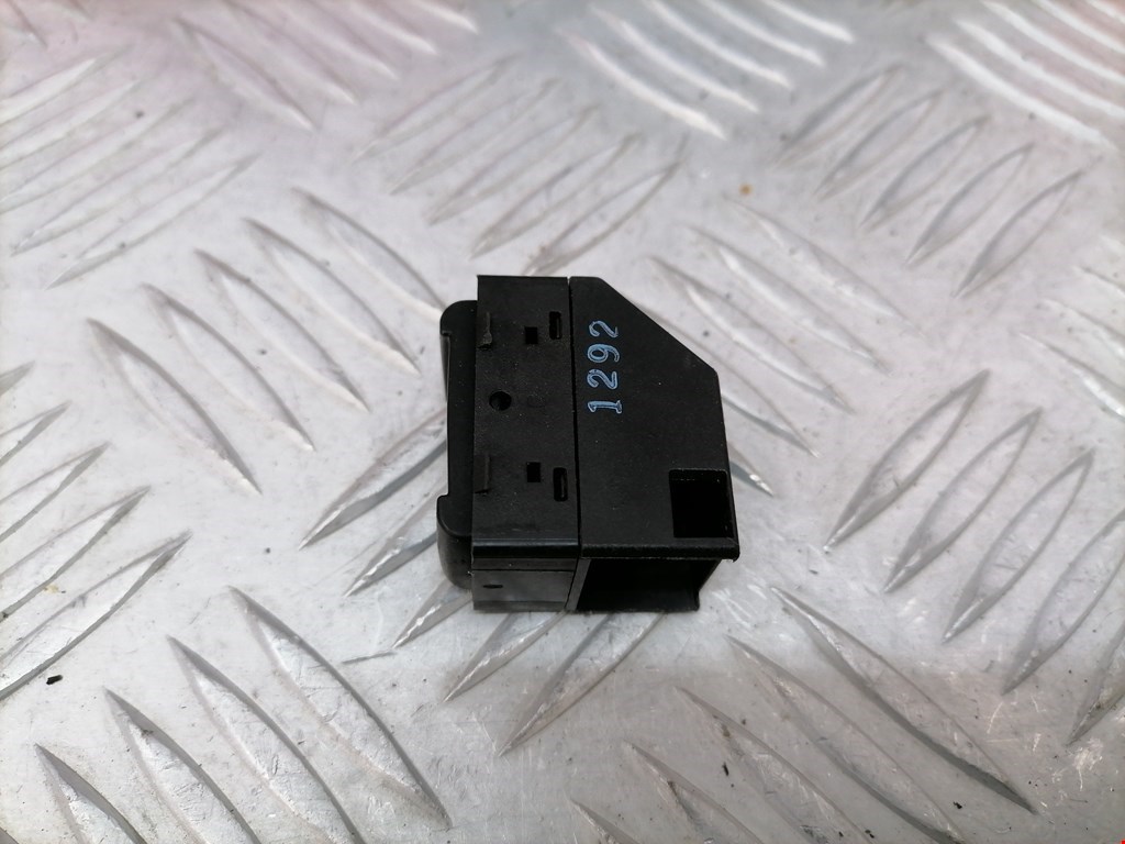 Кнопка стеклоподъемника VOLKSWAGEN Passat B5 1997-2005