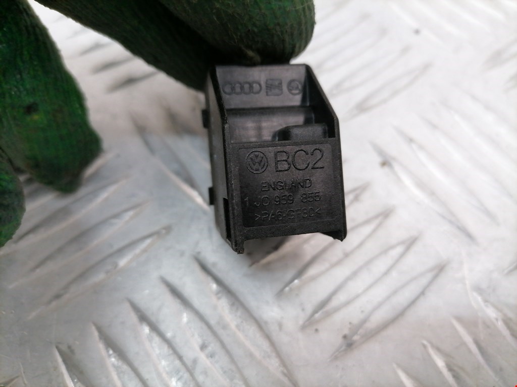 Кнопка стеклоподъемника VOLKSWAGEN Passat B5 1997-2005