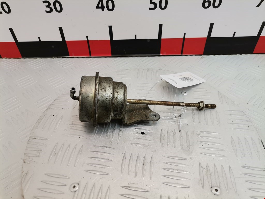 Моторчик привода (положения воздушных) заслонок (актуатор сервопривода турбины) AUDI A3 8P 2003-2013