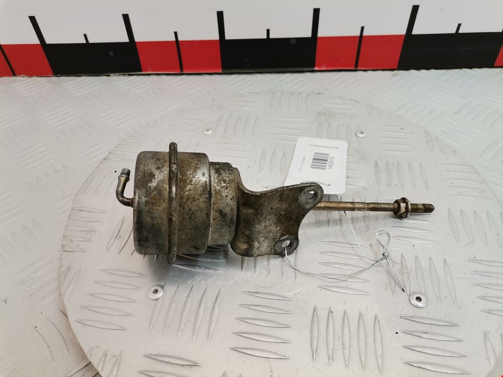 Моторчик привода (положения воздушных) заслонок (актуатор сервопривода турбины) AUDI A3 8P 2003-2013