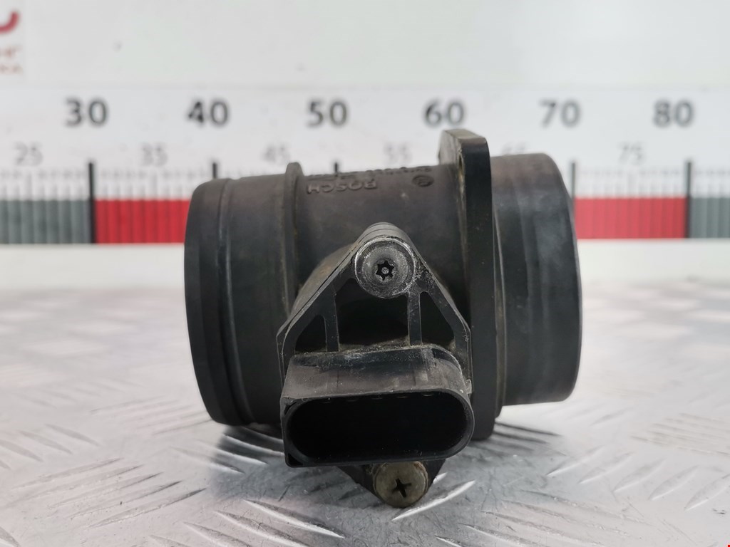 Расходомер воздуха (массметр, датчик ДМРВ) SKODA Fabia MK1 1999-2006