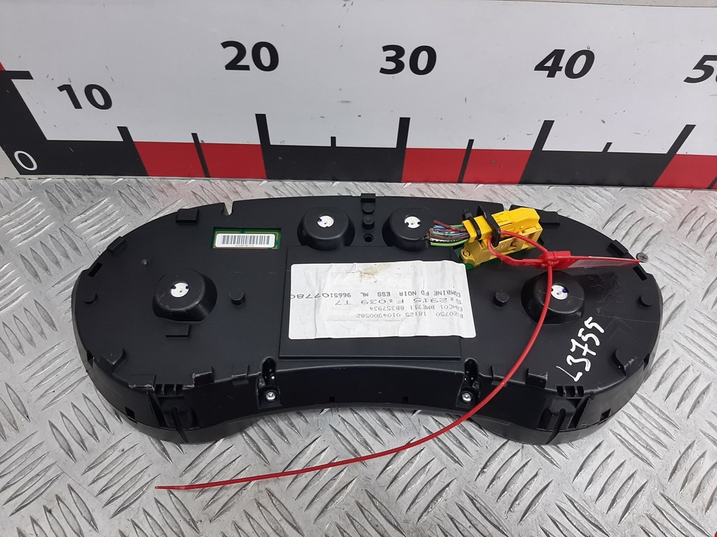 Панель приборов (щиток) PEUGEOT 308 2007-2015