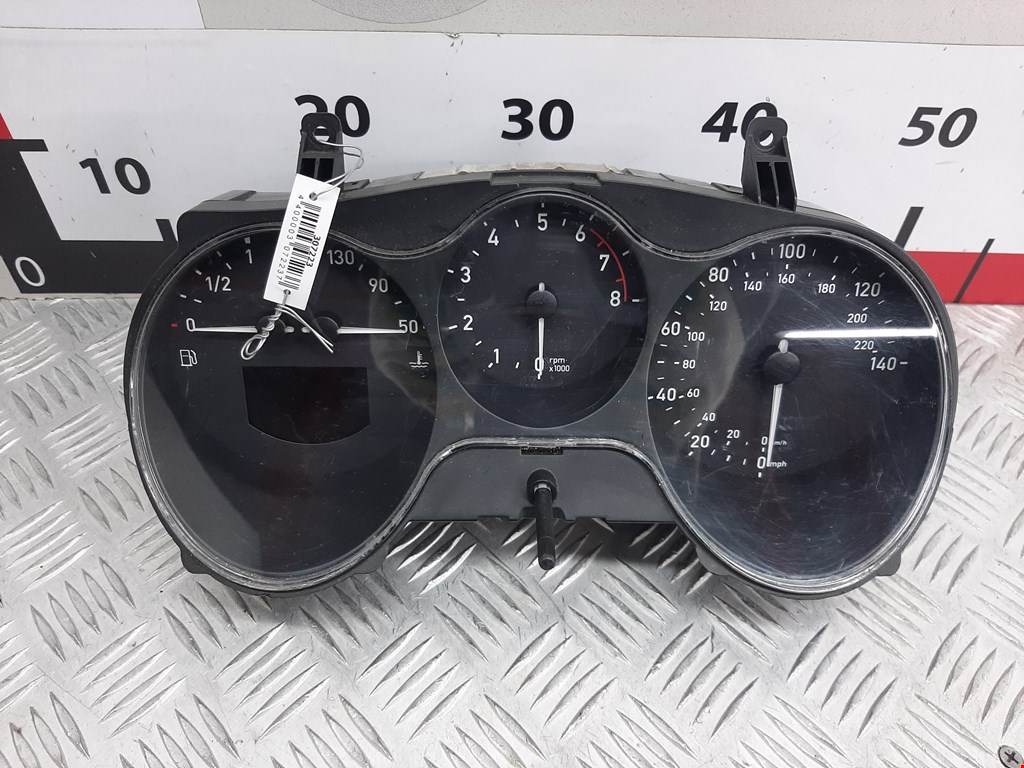 Панель приборов (щиток) SEAT Toledo 2004-2009