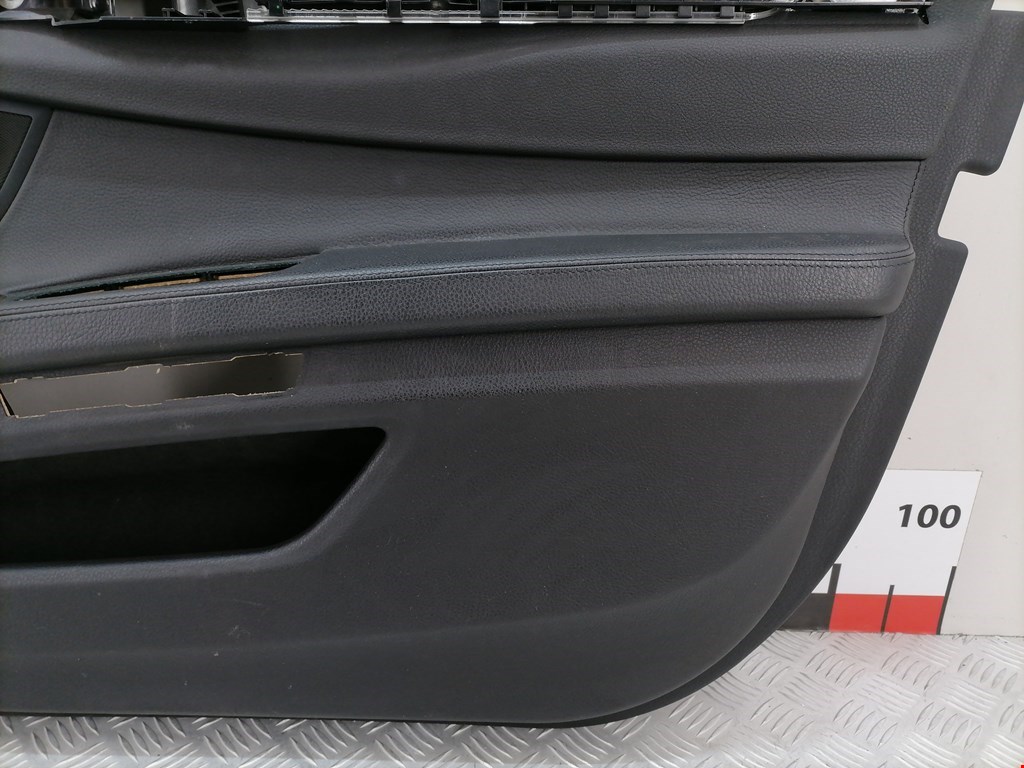 Обшивка двери передняя правая BMW 7er 7 серия F01/F02/F04 2008-2015