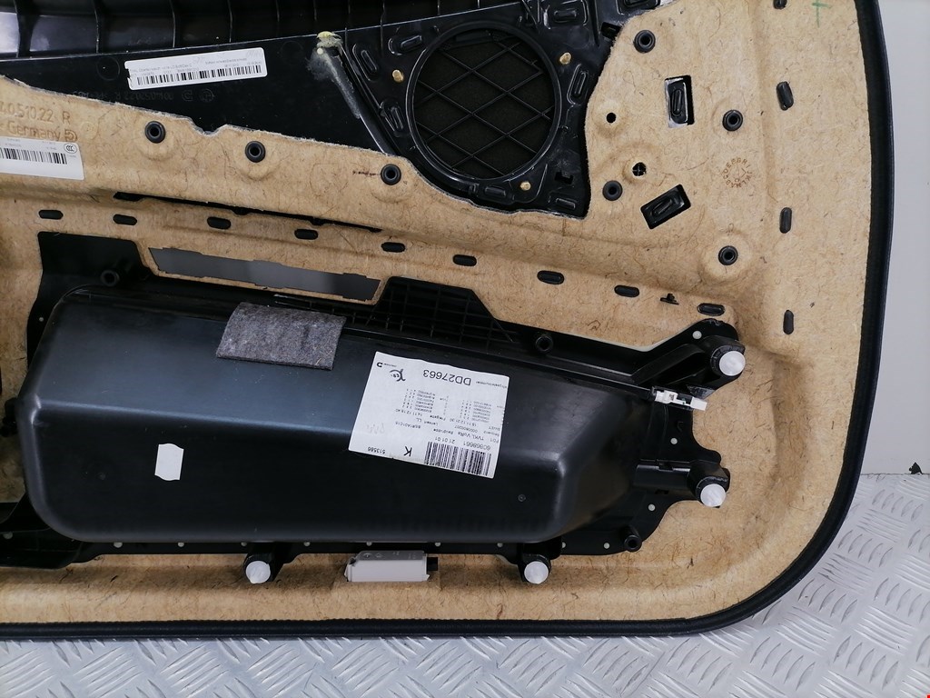 Обшивка двери передняя правая BMW 7er 7 серия F01/F02/F04 2008-2015