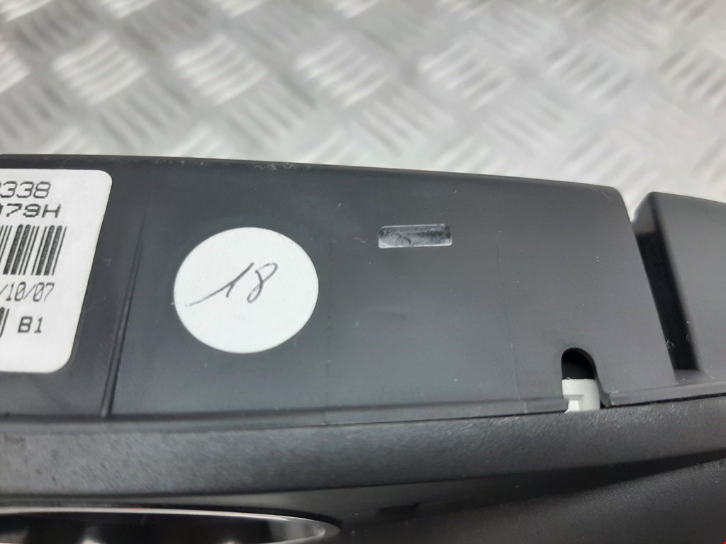 Панель приборов (щиток) PEUGEOT 308 2007-2015