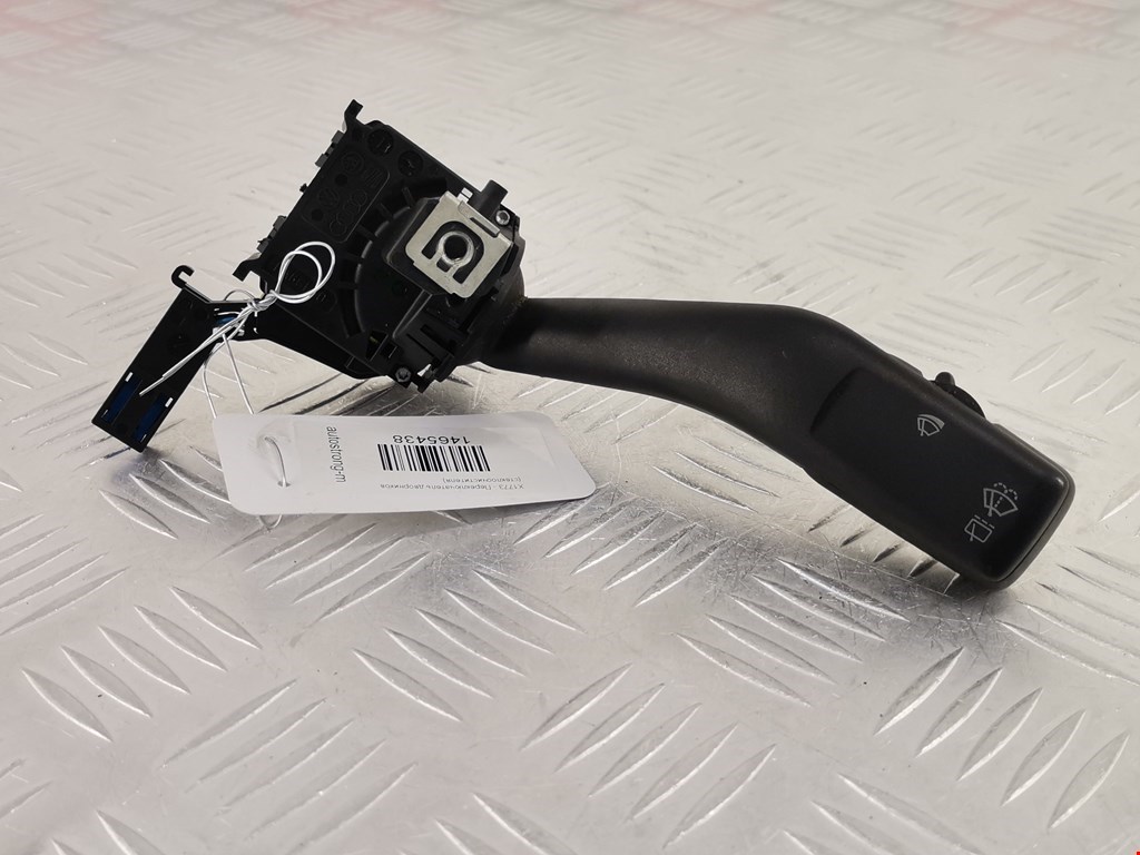 Переключатель стеклоочистителя VOLKSWAGEN Golf V 2003-2009