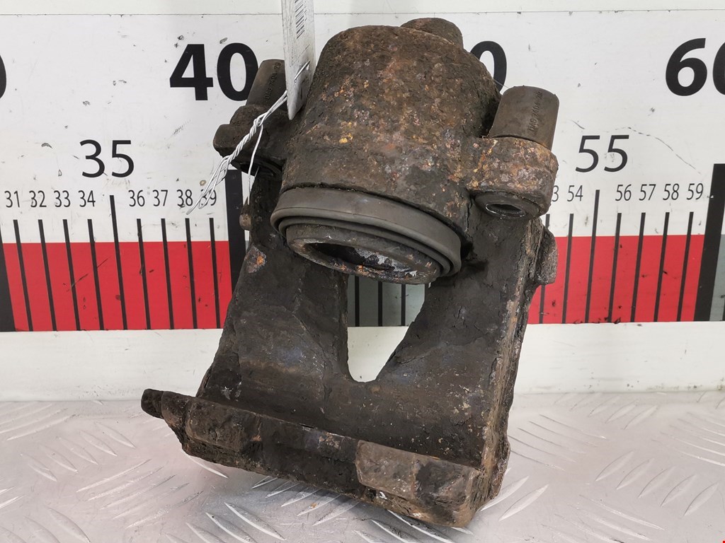 Суппорт передний правый VOLKSWAGEN Polo IV 2001-2009