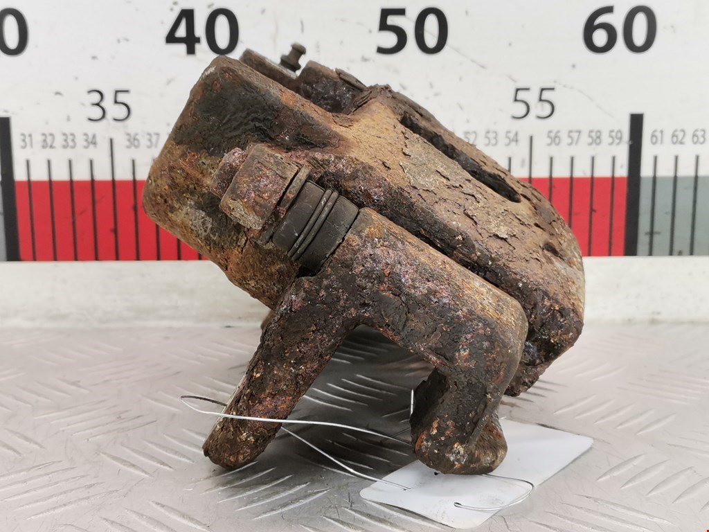 Суппорт передний правый FORD Explorer 1995-2001