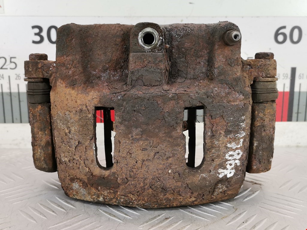 Суппорт передний правый FORD Explorer 1995-2001