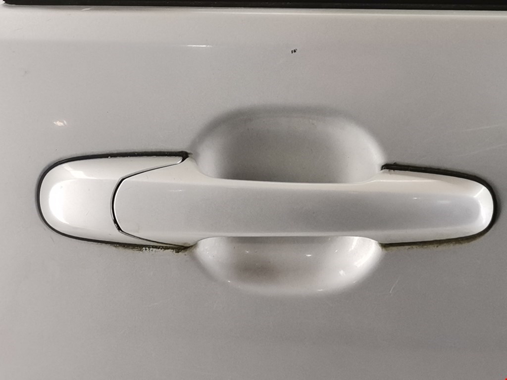 Дверь задняя правая SUZUKI Liana 2001-2008