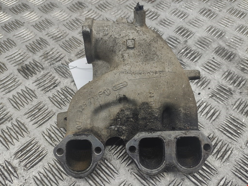 Коллектор впускной SKODA Fabia MK2 5J 2007-2014