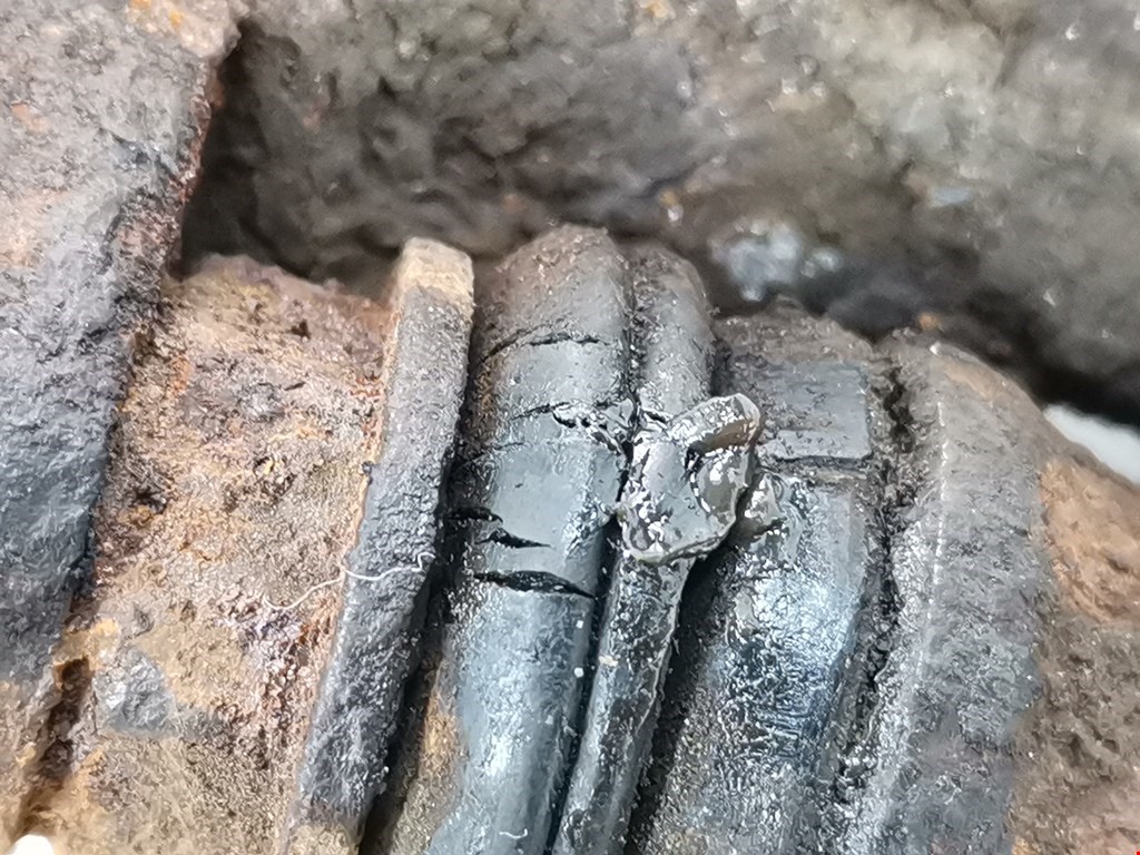 Суппорт передний левый VOLKSWAGEN Passat B5 1997-2005