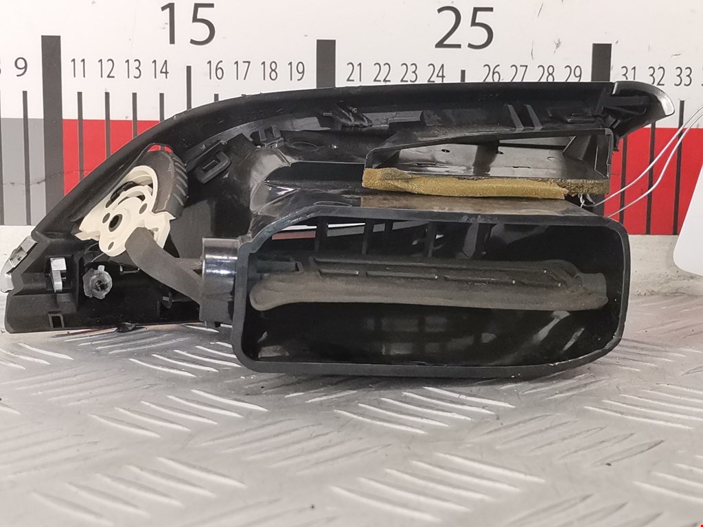 Дефлектор воздушный PEUGEOT 207 2006-2015