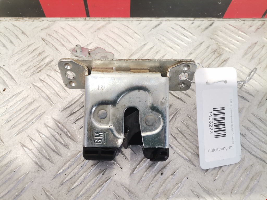 Замок багажника (крышки двери) OPEL Corsa C 2000-2006