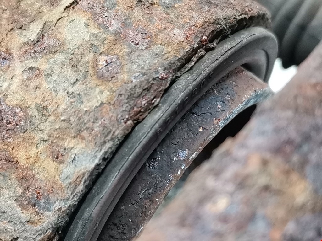 Суппорт передний левый FORD Explorer 1995-2001