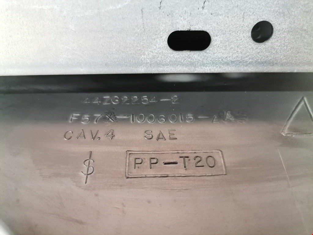 Бардачок FORD Explorer 1995-2001