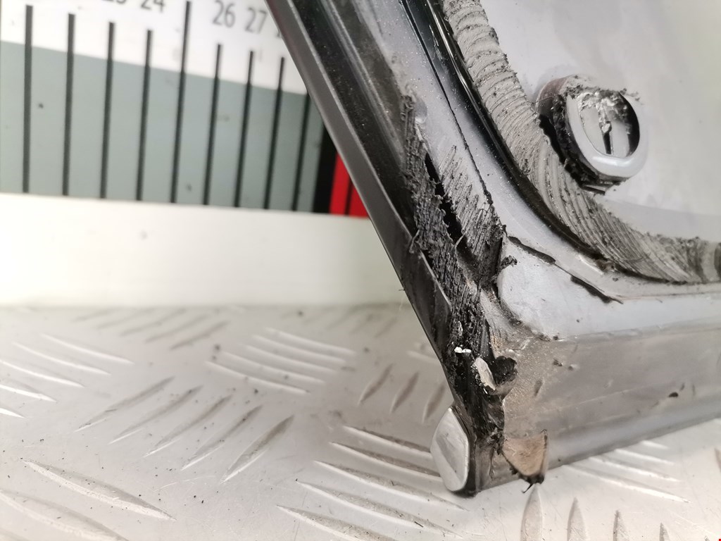 Стекло кузовное глухое правое CADILLAC SRX 2009-2016