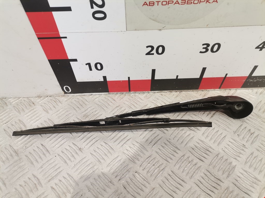 Поводок дворника задний (заднего) AUDI A4 B5 1995-2001