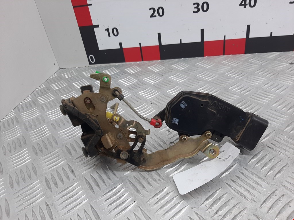 Замок двери задней левой SUZUKI Ignis HT 2000-2006