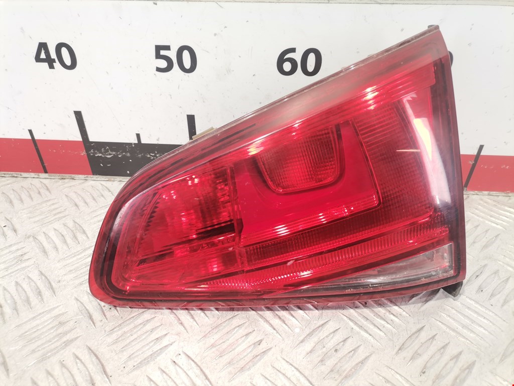 Фонарь задний внутренний правый VOLKSWAGEN Golf VII 2012-2020