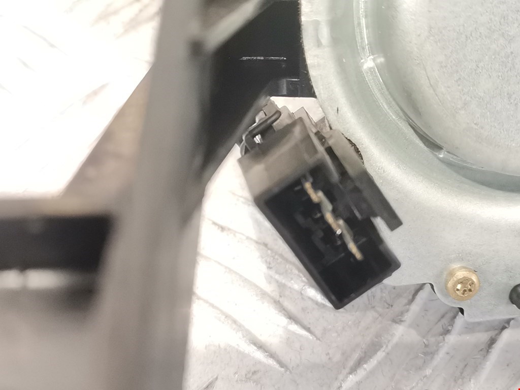 Моторчик стеклоочистителя задний OPEL Astra G 1998-2005